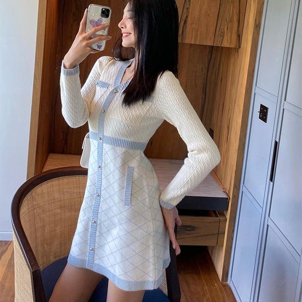 casual dresses vintage knitted dress women long sleeve button designer winter mini sweater patchwork one piece elegant korean autumn 2021, Black;gray
casual dresses vintage knitted dress women long sleeve button designer winter mini sweater patchwork one piece elegant korean autumn 2021, Black;gray