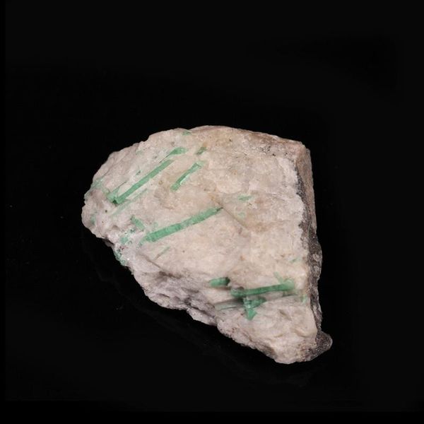 natural emerald mineral stone crystals specimens form malipo wnshan yunnan china a1-5 decorative objects & figurines
natural emerald mineral stone crystals specimens form malipo wnshan yunnan china a1-5 decorative objects & figurines