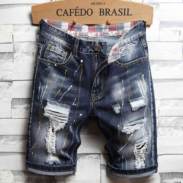jeans hole splashing ink denim 5-point shorts men's loose straight versatile fashion brand big size beggar pants korean version trend, Blue
jeans hole splashing ink denim 5-point shorts men's loose straight versatile fashion brand big size beggar pants korean version trend, Blue