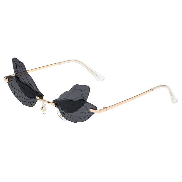 Personality dragonfly wings Sunglasses Women's dance show exaggerated GRADIENT SUNGLASSES ins net red glasses, White;black
Personality dragonfly wings Sunglasses Women's dance show exaggerated GRADIENT SUNGLASSES ins net red glasses, White;black