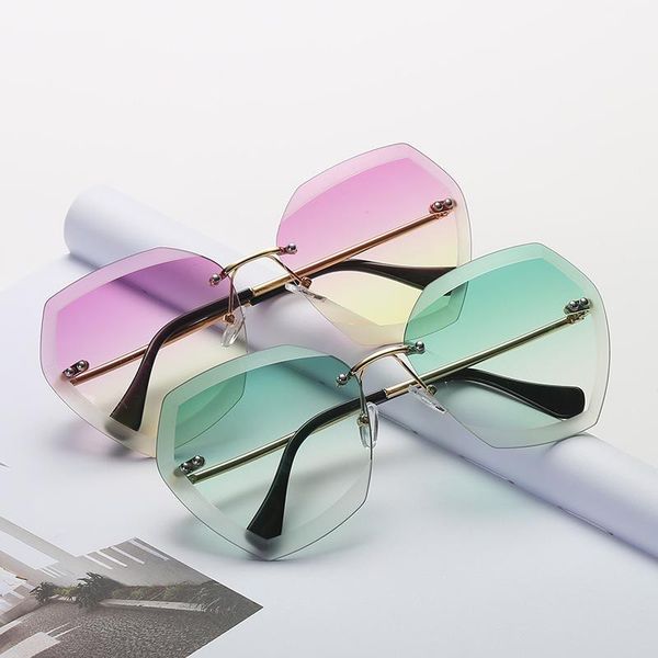 sunglasses 2021 multicolor coating gradient oversized frameless fashion metal uv400 glasses, White;black
sunglasses 2021 multicolor coating gradient oversized frameless fashion metal uv400 glasses, White;black