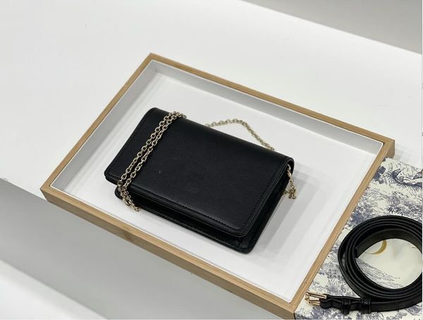 fashion 2022 luxurys famous designers shoulder bags womens lady cosmetic toiletry women totes handbag purses classic crossbody bag tote
fashion 2022 luxurys famous designers shoulder bags womens lady cosmetic toiletry women totes handbag purses classic crossbody bag tote