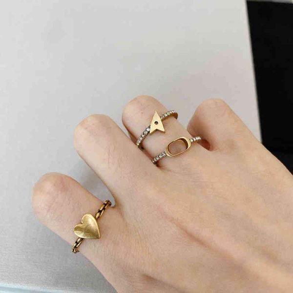 63tz fashion gold letter rings combined ring cluster rings for lady women party wedding lovers gift engagement jewelry with box hb0428, Golden;silver
63tz fashion gold letter rings combined ring cluster rings for lady women party wedding lovers gift engagement jewelry with box hb0428, Golden;silver