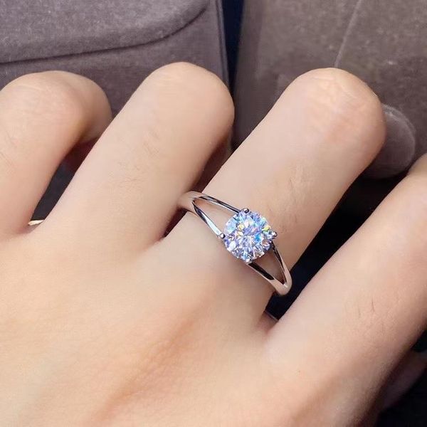 cluster rings passed diamond test classic moissanite s925 silver ring d color clarity vvs 1ct women engagement luxury jewelry, Golden;silver
cluster rings passed diamond test classic moissanite s925 silver ring d color clarity vvs 1ct women engagement luxury jewelry, Golden;silver