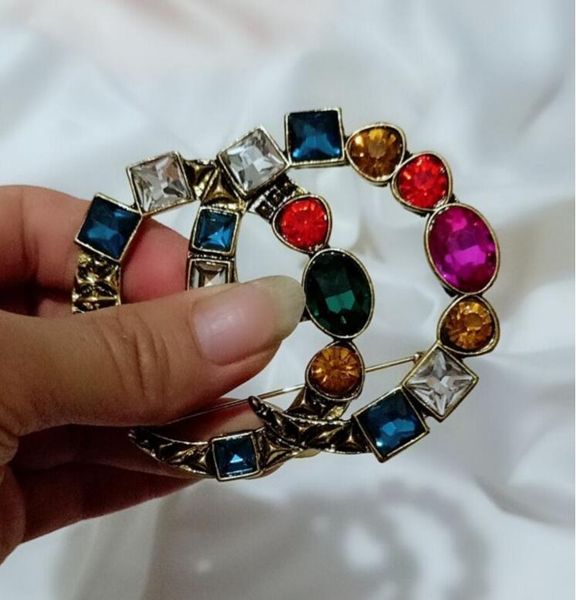 european and american catwalk personality retro diamond letter brooch female coat pin pearl brooch brooch female, Gray
european and american catwalk personality retro diamond letter brooch female coat pin pearl brooch brooch female, Gray