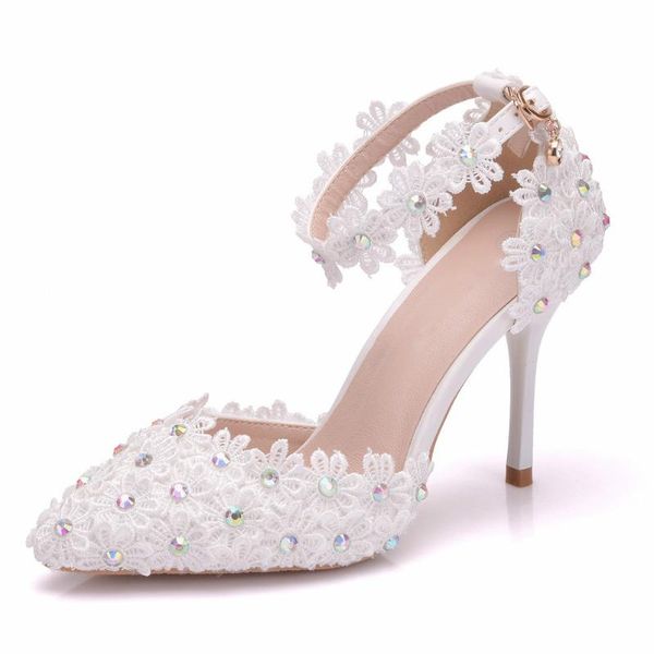 dress shoes 2021 women thin heeled high heels buckle pointed diamond sandals womens white lace flowers wedding ladies bride 43, Black
dress shoes 2021 women thin heeled high heels buckle pointed diamond sandals womens white lace flowers wedding ladies bride 43, Black