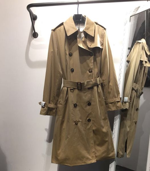 natural yellow horn button high density waterproof cotton mid-length trench coat european station high-end plus size womens coat, Tan;black
natural yellow horn button high density waterproof cotton mid-length trench coat european station high-end plus size womens coat, Tan;black