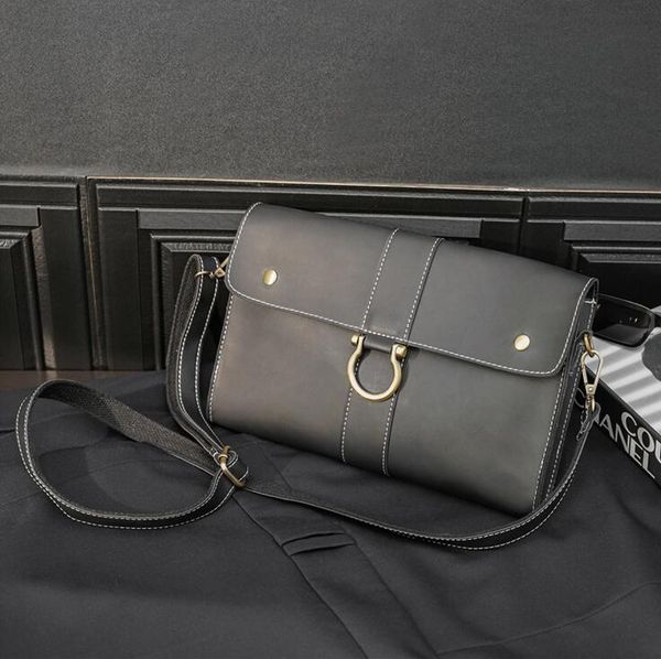 factory wholesale men bag retro crazy horse leather postman handbag street trend plaid mens handbags outdoor leisure striped fashion messeng, Black;red
factory wholesale men bag retro crazy horse leather postman handbag street trend plaid mens handbags outdoor leisure striped fashion messeng, Black;red