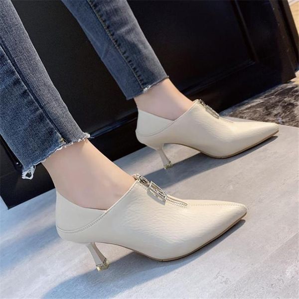 2021 new high-heeled women's slim heel pointed single shoes women's shoes for autumn and winter, Black
2021 new high-heeled women's slim heel pointed single shoes women's shoes for autumn and winter, Black