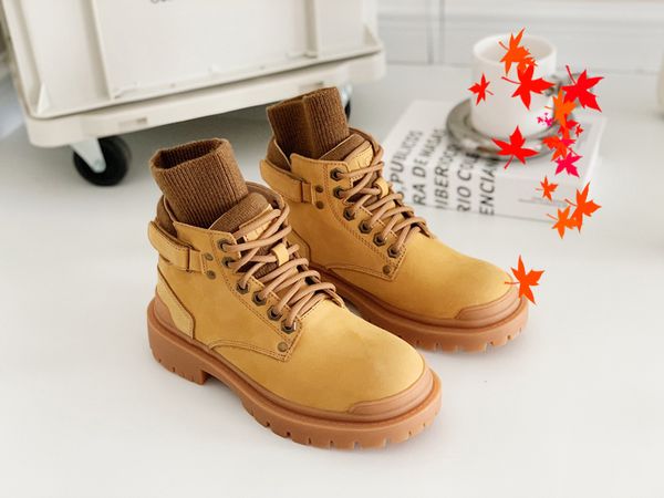 2022 leather boots ladies short ankle cowskin boot autumn winter chunky heel martin booties fashion camfortable shoes with box size 35-40 -h, Black
2022 leather boots ladies short ankle cowskin boot autumn winter chunky heel martin booties fashion camfortable shoes with box size 35-40 -h, Black