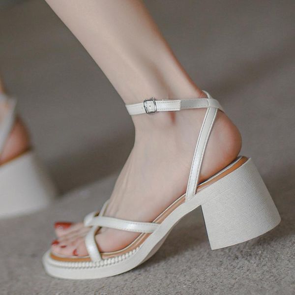 dress shoes flip flops platform 2021 summer block heels lacquered sandals suit female beige retro woman cross buckle strap corrective, Black
dress shoes flip flops platform 2021 summer block heels lacquered sandals suit female beige retro woman cross buckle strap corrective, Black