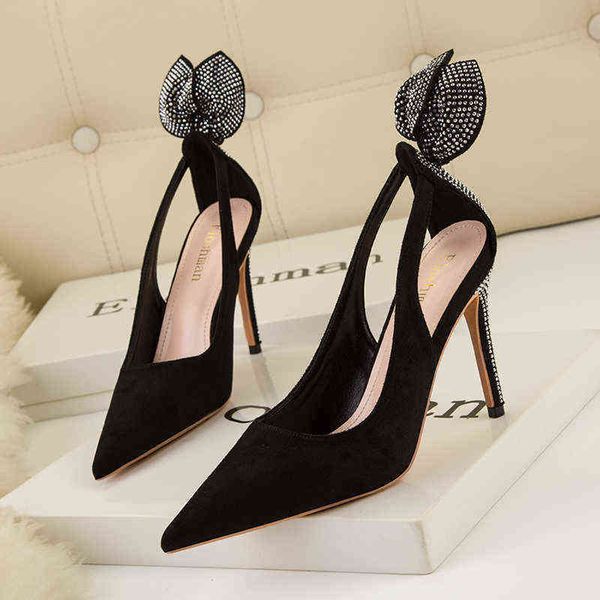 dress shoes pumps high heels 2022 new suede stilettos bow temperament black pointed toe women 220113
dress shoes pumps high heels 2022 new suede stilettos bow temperament black pointed toe women 220113