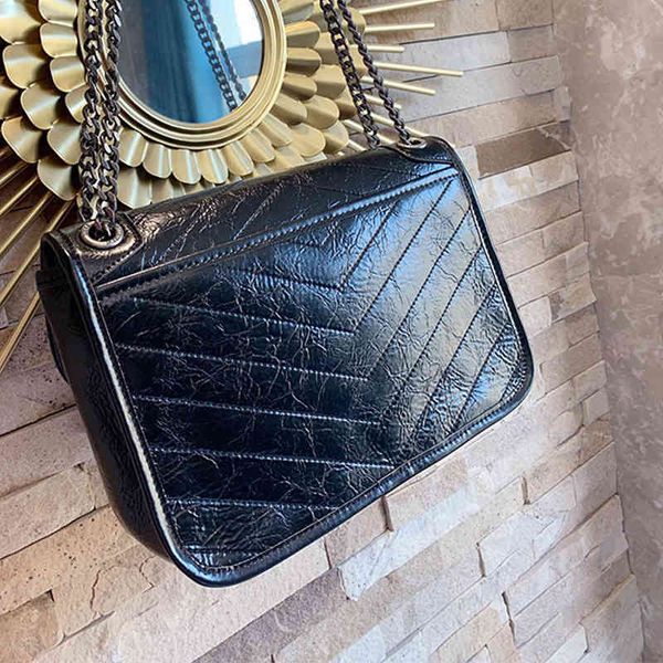 shoulder bags high-quality leather fashion bag metal chain irregular lines mezzanine large-capacity comfortable handbags quilted messenger
shoulder bags high-quality leather fashion bag metal chain irregular lines mezzanine large-capacity comfortable handbags quilted messenger