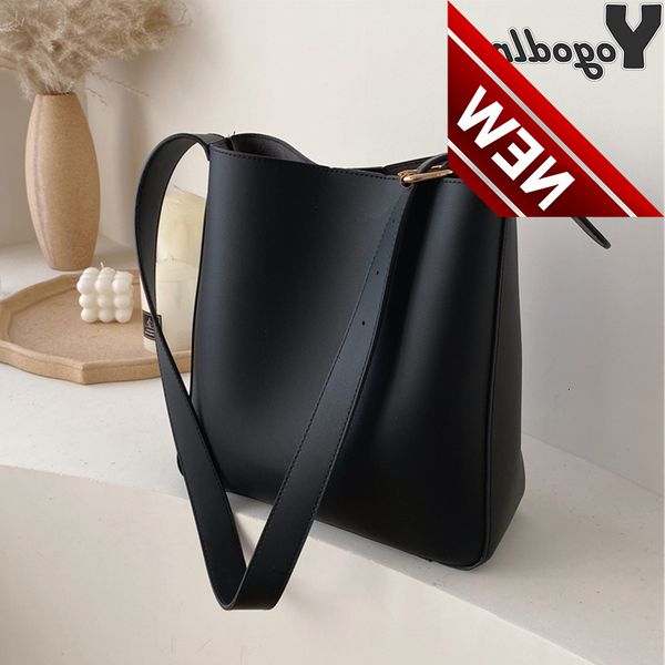 simple vintage pu leather composite for women casual large capacity messenger bags female solid luxury bucket handbag totes
simple vintage pu leather composite for women casual large capacity messenger bags female solid luxury bucket handbag totes