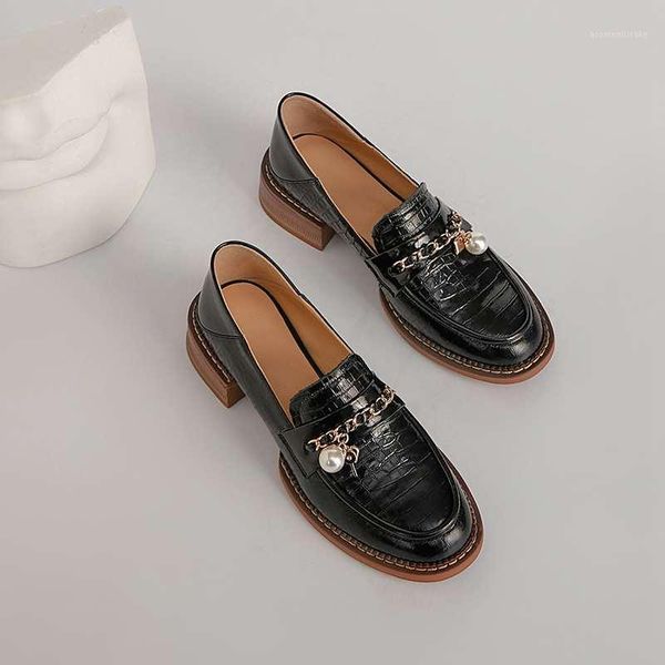 dress shoes genuine leather high heels round toe med heel chain pearl decoration preppy style young lady daily wear basic women pumps, Black
dress shoes genuine leather high heels round toe med heel chain pearl decoration preppy style young lady daily wear basic women pumps, Black