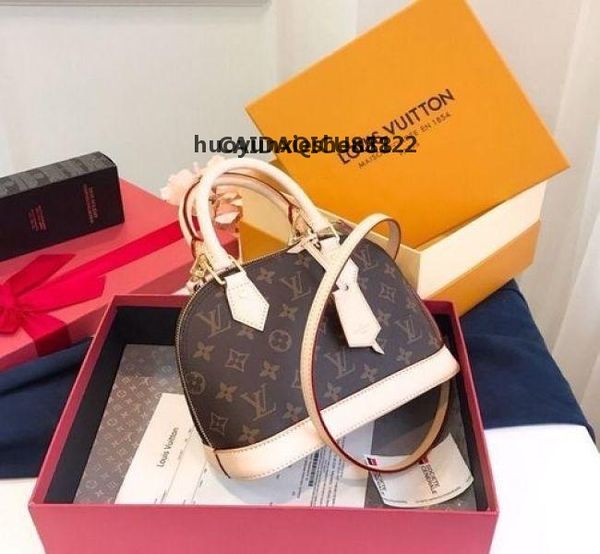 gglvlouis
vittonysl
alma bb shell bag women handbag leather flower embossed shoulder bags crossbody baga01
gglvlouis
vittonysl
alma bb shell bag women handbag leather flower embossed shoulder bags crossbody baga01