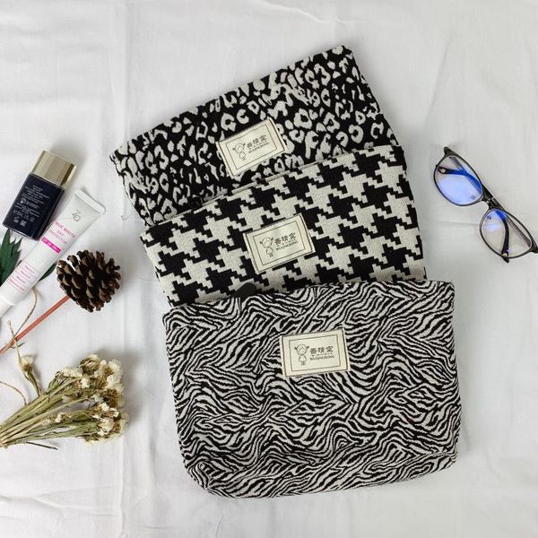 storage bags women cosmetic bag cloth bag, trendy women's wave pattern makeup beauty case toiletry
storage bags women cosmetic bag cloth bag, trendy women's wave pattern makeup beauty case toiletry