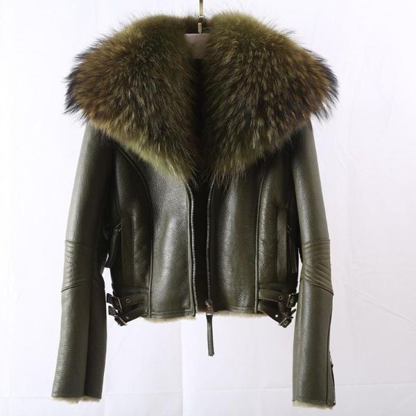women's fur & faux 2021 winter warm coat style whole skin real collar lamb linner short leather, Black 
women's fur & faux 2021 winter warm coat style whole skin real collar lamb linner short leather, Black