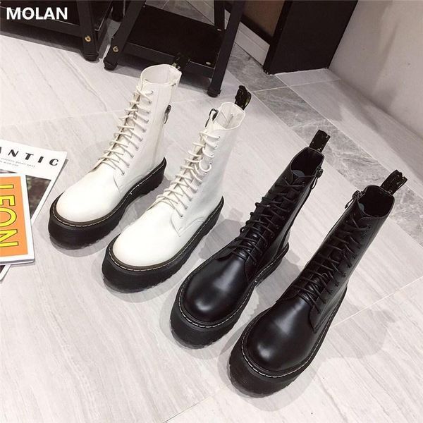 boots molan brand design size 35-41 2021 high quatlity comfy platform thick bottom black white good leather short zipper
boots molan brand design size 35-41 2021 high quatlity comfy platform thick bottom black white good leather short zipper