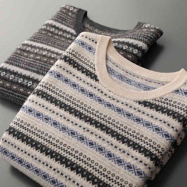 pullover cardigan sweaters autumn and winter men's round neck loose casual jacquard thickened slim knit bottomed, White;black
pullover cardigan sweaters autumn and winter men's round neck loose casual jacquard thickened slim knit bottomed, White;black