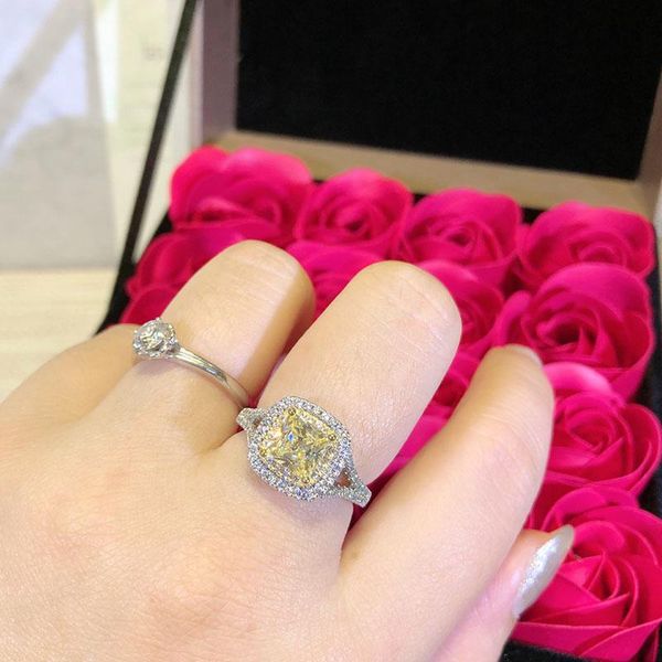 female s925 sterling silver square yellow zircon ring elegant noble fashion boutique gifts cluster rings, Golden;silver
female s925 sterling silver square yellow zircon ring elegant noble fashion boutique gifts cluster rings, Golden;silver