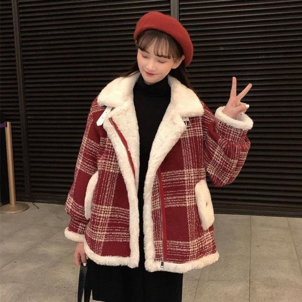 women's jackets korean plaid short coat winter lamb like wool plus cashmere thickened woolen d27w, Black;brown
women's jackets korean plaid short coat winter lamb like wool plus cashmere thickened woolen d27w, Black;brown