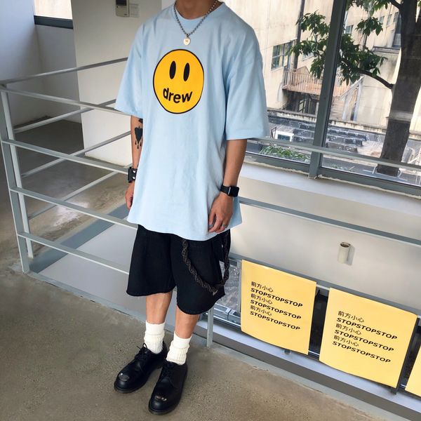drew smiley face ice blue t shirt short sleeve men and women couple high street style loose designer t-shirt trend, White;black
drew smiley face ice blue t shirt short sleeve men and women couple high street style loose designer t-shirt trend, White;black