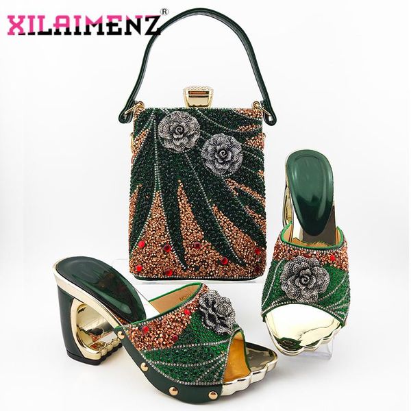 dress shoes 2021 dark green color nigeiran women and bag to match african lady for wedding with shinning crystal, Black
dress shoes 2021 dark green color nigeiran women and bag to match african lady for wedding with shinning crystal, Black