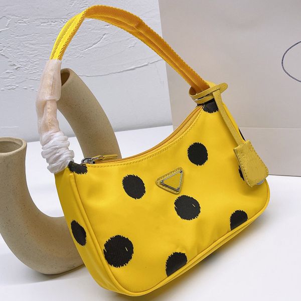 8 colors fashion women totes bags luxury designer women's handbag handbags letter printed party purse wallet 22*16cm
8 colors fashion women totes bags luxury designer women's handbag handbags letter printed party purse wallet 22*16cm
