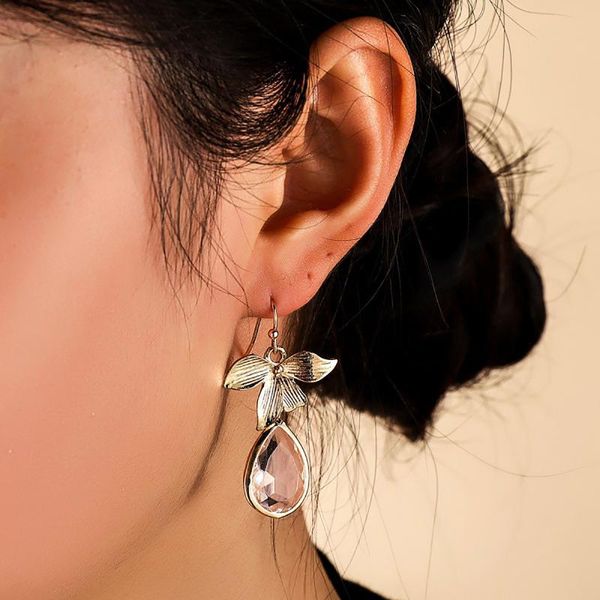 dangle & chandelier french style elegant retro temperament leaves earrings women crystal water drop pendant long 21706, Silver
dangle & chandelier french style elegant retro temperament leaves earrings women crystal water drop pendant long 21706, Silver
