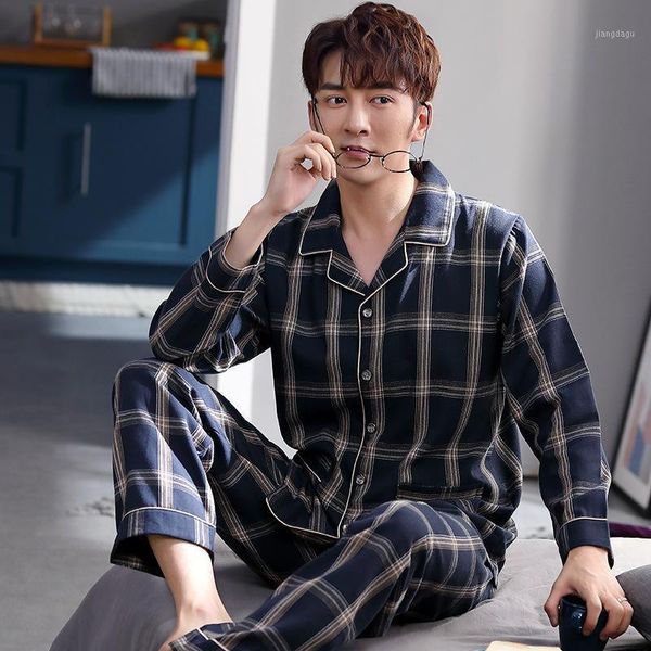 pajamas men's spring and autumn woven cotton long sleeve home wear thin summer suit sleepwear, Black;brown
pajamas men's spring and autumn woven cotton long sleeve home wear thin summer suit sleepwear, Black;brown