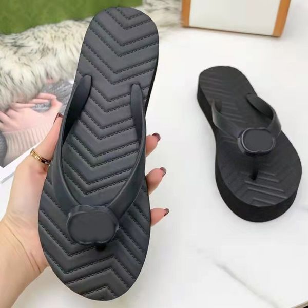2022 fashion designer sandals for women ladies slides v-shaped flip flop slippers thick sole loafers triple black white pink g shoes
2022 fashion designer sandals for women ladies slides v-shaped flip flop slippers thick sole loafers triple black white pink g shoes