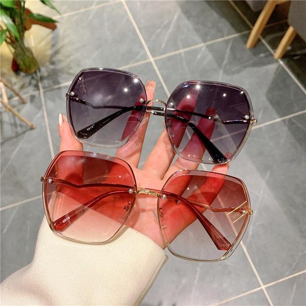sunglasses luxury square women 2021 retro oversized design metal full frame sun glasses pink shades for wholesale bulk, White;black
sunglasses luxury square women 2021 retro oversized design metal full frame sun glasses pink shades for wholesale bulk, White;black