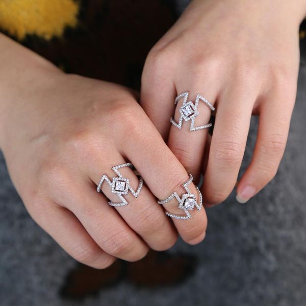 cluster rings silver cz for women lady trendy jewelry 2021 5a cubic zirconia sparking bling, Golden;silver
cluster rings silver cz for women lady trendy jewelry 2021 5a cubic zirconia sparking bling, Golden;silver