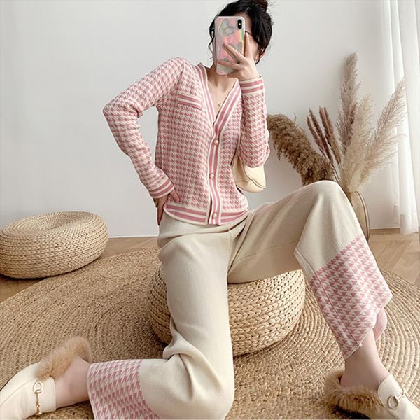 autumn knit houndstooth cardigan womens pants sweater coat high waist wide leg sets elegant single breasted jacket trousers suit, White
autumn knit houndstooth cardigan womens pants sweater coat high waist wide leg sets elegant single breasted jacket trousers suit, White