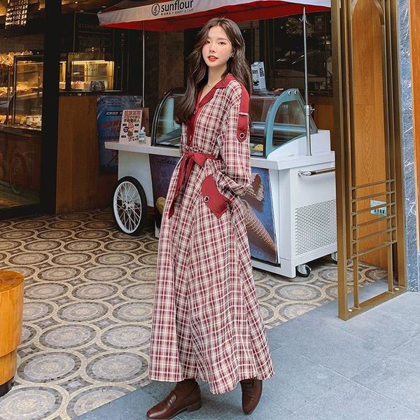 red plaid spliced belt dresses 2021 autumn korean style mature trench long coat temperamental elegant england moda mujer women's coats, Tan;black
red plaid spliced belt dresses 2021 autumn korean style mature trench long coat temperamental elegant england moda mujer women's coats, Tan;black