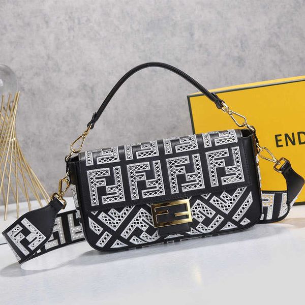 french stick bag hollow out 2021 new ff embroidery contrast color canvas portable shoulder crossbody bagzly
french stick bag hollow out 2021 new ff embroidery contrast color canvas portable shoulder crossbody bagzly