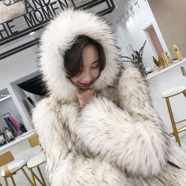 women's fur & faux women 2021 winter fashion jacket female big fluffy artificial coat fake raccoon thick warm hooded outerwear c645, Black
women's fur & faux women 2021 winter fashion jacket female big fluffy artificial coat fake raccoon thick warm hooded outerwear c645, Black