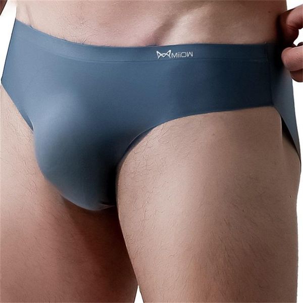 underpants men panties ice silk seamless briefs mid-waist breathable quick-drying shorts transparent ultra-thin underwear summer, Black;white
underpants men panties ice silk seamless briefs mid-waist breathable quick-drying shorts transparent ultra-thin underwear summer, Black;white
