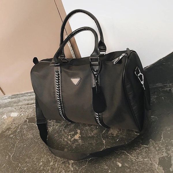 20ss europe united states men and women bags sports pants dunk embroidery side letter stitching breathable hand bag, Black
20ss europe united states men and women bags sports pants dunk embroidery side letter stitching breathable hand bag, Black