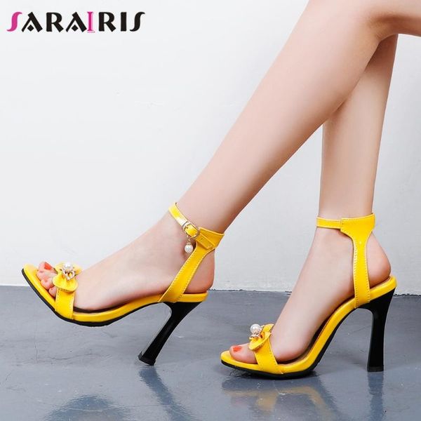 fashion female plus size 32-50 sandals women thick high heels bead mature 2021 summer shoes woman dress, Black
fashion female plus size 32-50 sandals women thick high heels bead mature 2021 summer shoes woman dress, Black