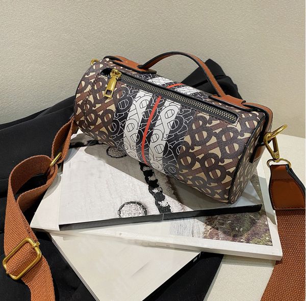 designer luxury storage bag temperament messenger printed pillow casual fashion youth one shoulder
designer luxury storage bag temperament messenger printed pillow casual fashion youth one shoulder