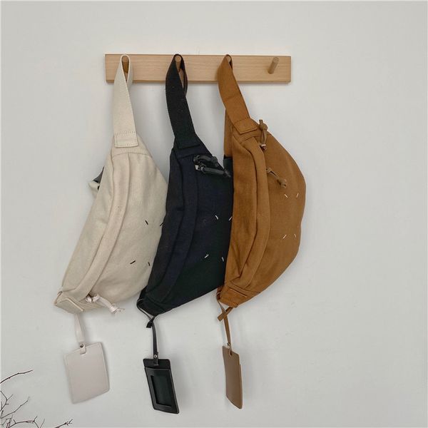 korean new 2021 spring and autumn fashion creative canvas messenger leisure simple shoulder versatile student bag
korean new 2021 spring and autumn fashion creative canvas messenger leisure simple shoulder versatile student bag