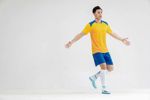 lastest men football jerseys sale outdoor apparel football wear 4235345, Black;red 
lastest men football jerseys sale outdoor apparel football wear 4235345, Black;red