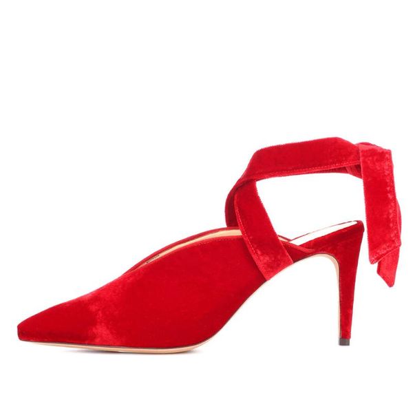 dress shoes stunning2021 red high-heeled banquet women's large size pointed back empty black velvet
dress shoes stunning2021 red high-heeled banquet women's large size pointed back empty black velvet