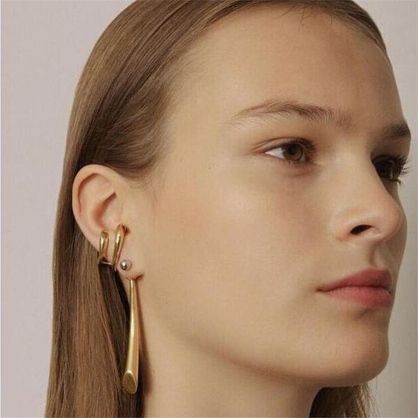 women earrings long gold-plated vintage metallic gradient linear stud cold wind fine jewelry for, Golden;silver
women earrings long gold-plated vintage metallic gradient linear stud cold wind fine jewelry for, Golden;silver