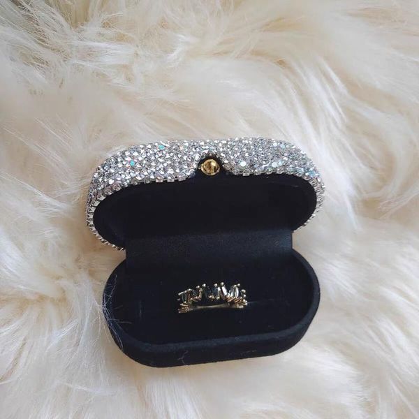 gift wrap luxury inlaid diamond jewelry earring ring display case box storage organizer holder packaging portable travel wedding
gift wrap luxury inlaid diamond jewelry earring ring display case box storage organizer holder packaging portable travel wedding