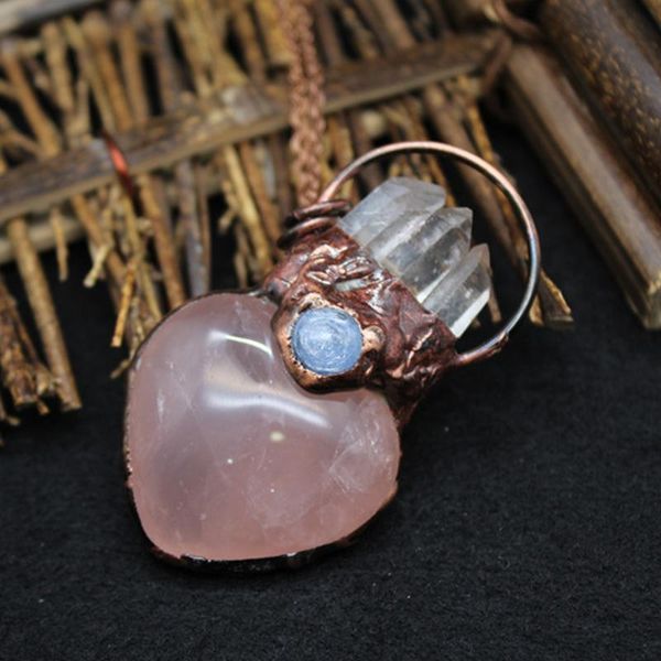 chains 60*30mm natural pink crystal heart shaped necklace vintage personality necklaces sweater chain healing power pendulum amulet, Silver
chains 60*30mm natural pink crystal heart shaped necklace vintage personality necklaces sweater chain healing power pendulum amulet, Silver