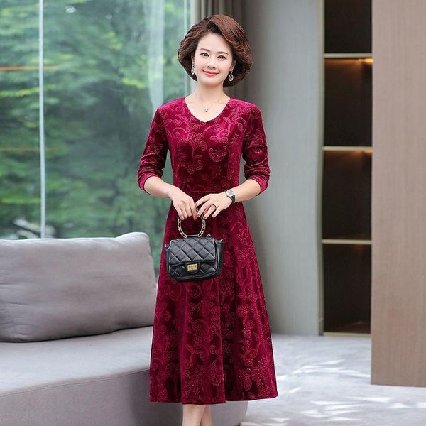casual dresses plus size 4xl 5xl mom's elegant floral v-neck dress spring autumn long-sleeve slim elastic a-line midi party vestido, Black;gray
casual dresses plus size 4xl 5xl mom's elegant floral v-neck dress spring autumn long-sleeve slim elastic a-line midi party vestido, Black;gray