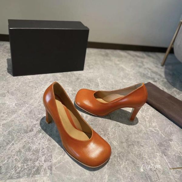 dress shoes 2021 women pumps genuine leather thin heels office lady sheepskin lining insole cow sole, Black
dress shoes 2021 women pumps genuine leather thin heels office lady sheepskin lining insole cow sole, Black
